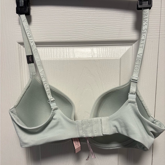 Victoria’s Secret Body by Victoria lined demi bra. Size 34D. NWT!! - Picture 5 of 10